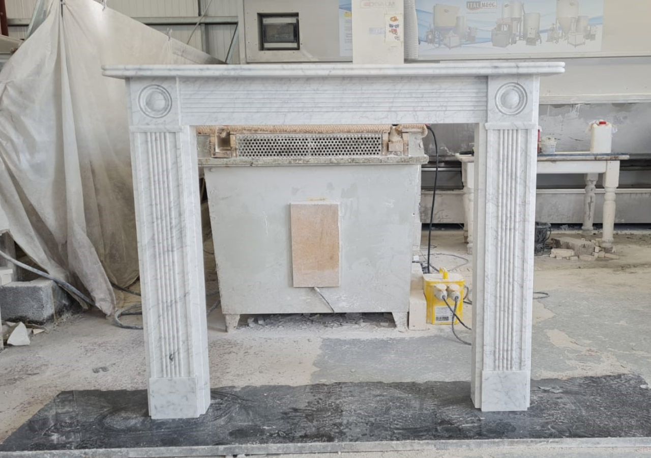 the-gerogian-simple-fireplace-in-carrara-marble