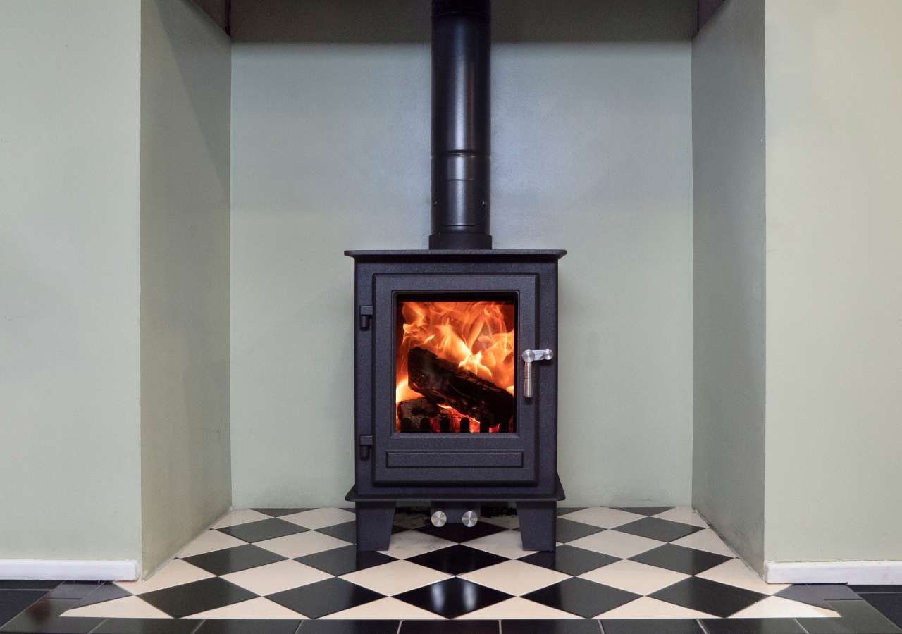 Clock Blithfield Compact 5 Multifuel Stove